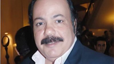 مهرجان الإسكندرية ينعي طلعت زكريا وفاروق الفيشاوي وعزت أبو عوف في حفل الافتتاح 