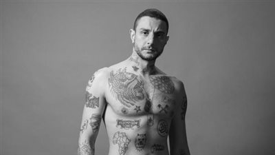 يجسد 3 شخصيات في فيلمين.. نشاط سينمائي لـ”أحمد الفيشاوي” الفترة المقبلة (صور)