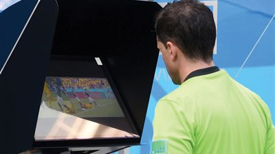 اتحاد الكرة يطبق تقنية الـ “var” في الدوري الممتاز بـ”الإيجار”