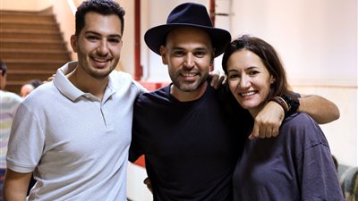 شاهد “أبو وتارا عماد” خلال تصوير الأغنية الجديدة “حبيبي يا ليل” (صور)