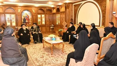 البابا تواضروس الثاني يستقبل بعض رؤساء الأديرة للتهنئة بعيد الميلاد