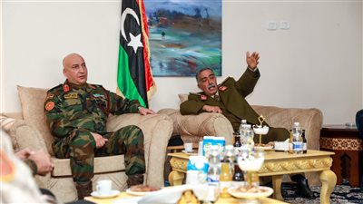 اجتماعات بين قوات الجيش في الشرق والغرب لتوحيد المؤسسة العسكرية الليبية