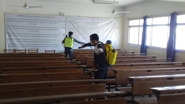 تجهيز قاعات امتحانات