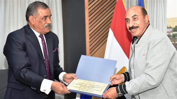 محافظ أسوان ورئيس