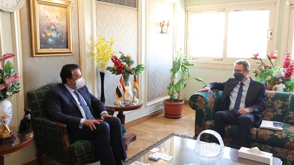 وزير التعليم العالى