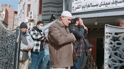 انتهاء صلاة الجنازة على الإعلامي الراحل وائل الإبراشي بالدقهلية |صور