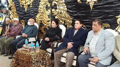 أسرة الإبراشي تتلقى العزاء بمسقط رأسه بالدقهلية | صور وفيديو