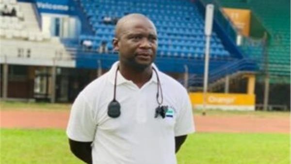 جون كيستر المدير