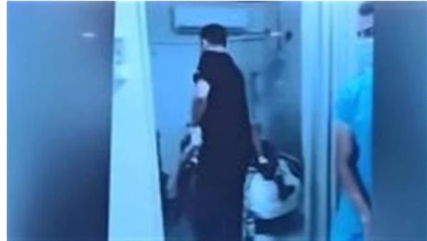 التعدي على مريض داخل