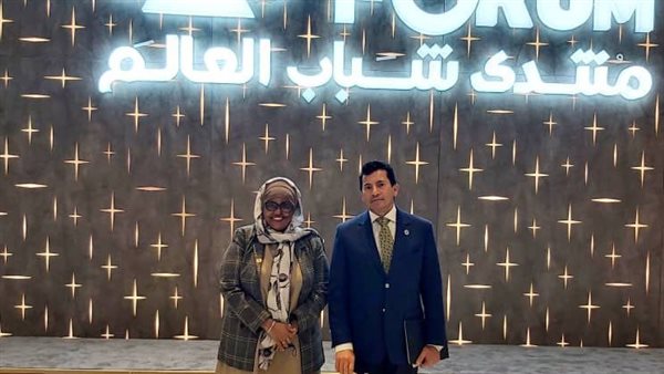 أشرف صبحي يبحث تعزيز