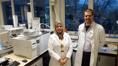 قصص نجاح بالجامعات المصرية.. باحثة بعلوم دمياط تكتشف فطرًا جديدًا