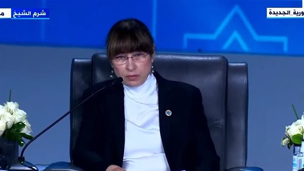 إلينا بانوفا المنسقة