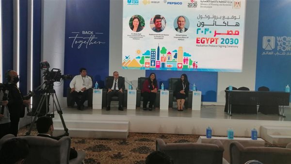 قصواء الخلالي تدير