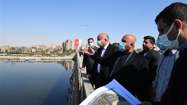 وزير النقل يعاين