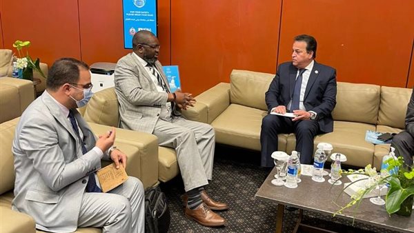 الدكتور خالد عبدالغفار،