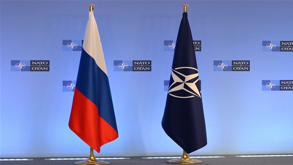 علما حلف الناتو وروسيا