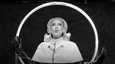 أديل تطرح كليب أغنيتها الجديدة Oh My God | فيديو