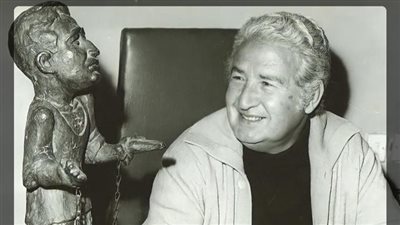 هل حاول الملك فاروق اغتيال الكاتب الكبير إحسان عبد القدوس؟