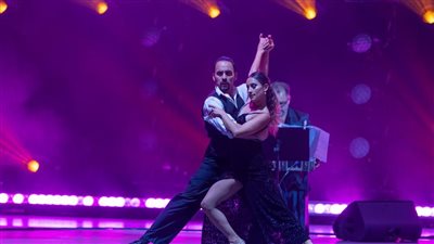 أوركسترا التانجو الأرجنتينية تقدم عرضا مميزا للرقصة العالمية بـ إكسبو دبي| صور