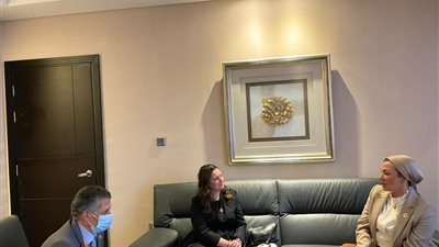 وزيرة البيئة: اهتمام سياسي غير مسبوق بقضية تغير المناخ.. ونسعى لإقامة حوار وطني 