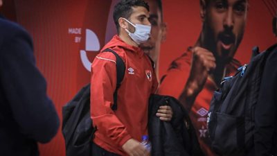 وصول فريقي الأهلي والجونة إلى ملعب السلام وسط إجراءات احترازية مشددة