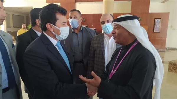 أشرف صبحي يلتقي حسن