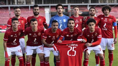 الخبرة والشباب.. شعار المعركة المنتظرة في جبهة الأهلي اليمنى 