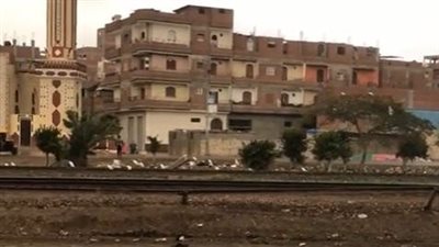 أمطار غزيرة بكفر الشيخ تزامنًا مع نوة الفيضة الكبرى.. وغيوم ورياح وطقس سيء بالأقصر | بث مباشر