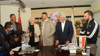 مرتضى منصور يستقبل الهولندي رود خوليت بنادي الزمالك|صور