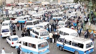 اتنين قدام.. رحلة تحرش سائقين بفتيات في الكرسي الأمامي للميكروباص