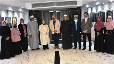 محافظ أسوان يلتقي وفد قافلة البحوث الإسلامية: الأزهر يقوم بدور مجتمعي توعوي مهم