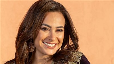 هند صبري: لم أتواصل مع والدي بعد انفصاله عن والدتي لمدة عام ونصف 