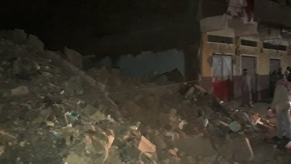 انهيار منزل