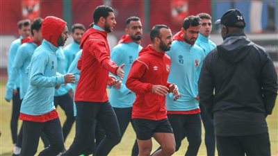 ربيعة والشحات وأفشة ينتظمون في مران الأهلي الجماعي اليوم |صور