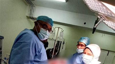 نجاح أول عملية استئصال ورم حميد بالمخ لمسن بمستشفى سوهاج العام