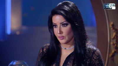 سمية الخشاب: عمر كمال عنده أغاني مش جايبه مشاهدات.. ومش محتاجاه عشان أتشهر