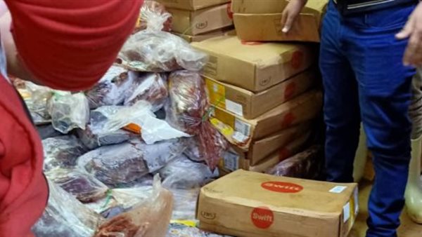 ضبط 75 كرتونة شكولاتة