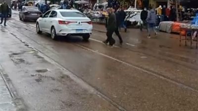 نفوق حصان صعقًا وانهيار أجزاء من عقار.. خسائر نوة الفيضة الكبرى بالإسكندرية | بث مباشر