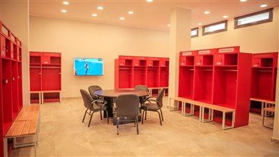 الأهلي يعلن انتهاء أعمال التطوير في غرف قطاع الناشئين