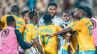 رسميا.. إيقاف لاعب غانا 3 مباريات بسبب سوء السلوك خلال مباراة الجابون