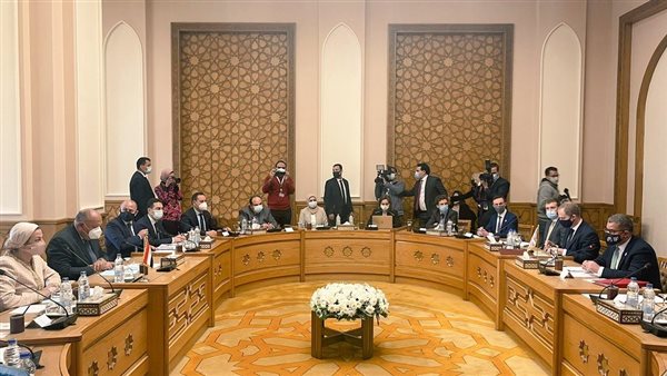 وزير الخارجية والوزير