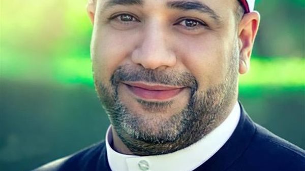 الدكتور أيمن علي