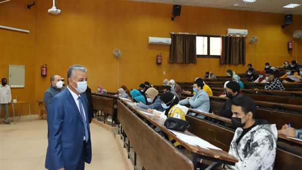 انطلاق امتحانات كليات