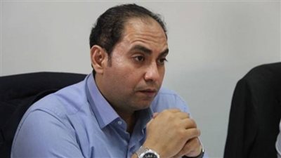 تشييع جثمان شقيق الإعلامي خالد لطيف من مسجد السيدة نفيسة في جنازة عسكرية | بث مباشر 