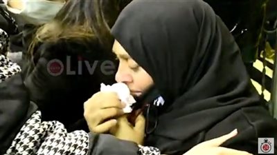 انهيار شقيقة وائل الإبراشي في عزاء الراحل بـ روزاليوسف | فيديو