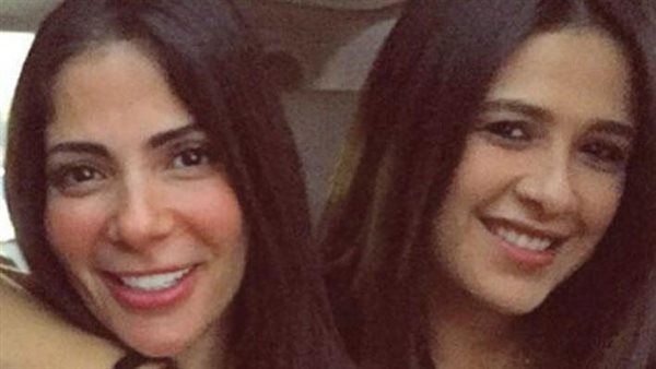 ياسمين عبد العزيز