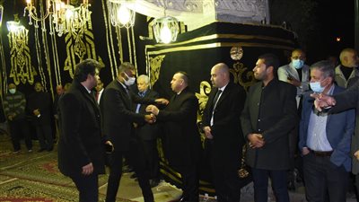 نقيب الصحفيين ورئيس تحرير القاهرة 24 وعصام شلتوت يقدمون العزاء في الراحل وائل الإبراشي | صور