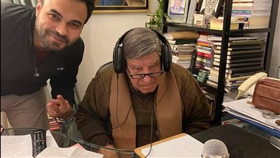 مفيد فوزي معلقًا صوتيًا لفيلم التجلي خلال معسكر سانت كاترين السينمائي 