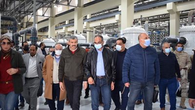 مسئولو الإسكان يتفقدون خدمات مياه الشرب بالمناطق الصناعية والسياحية بالعين السخنة