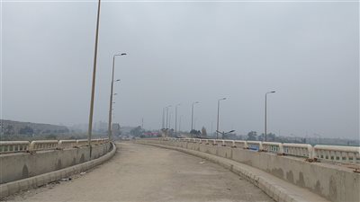 رياح باردة وأمطار خفيفة تضرب سوهاج.. والمحافظة ترفع حالة الطوارئ | صور